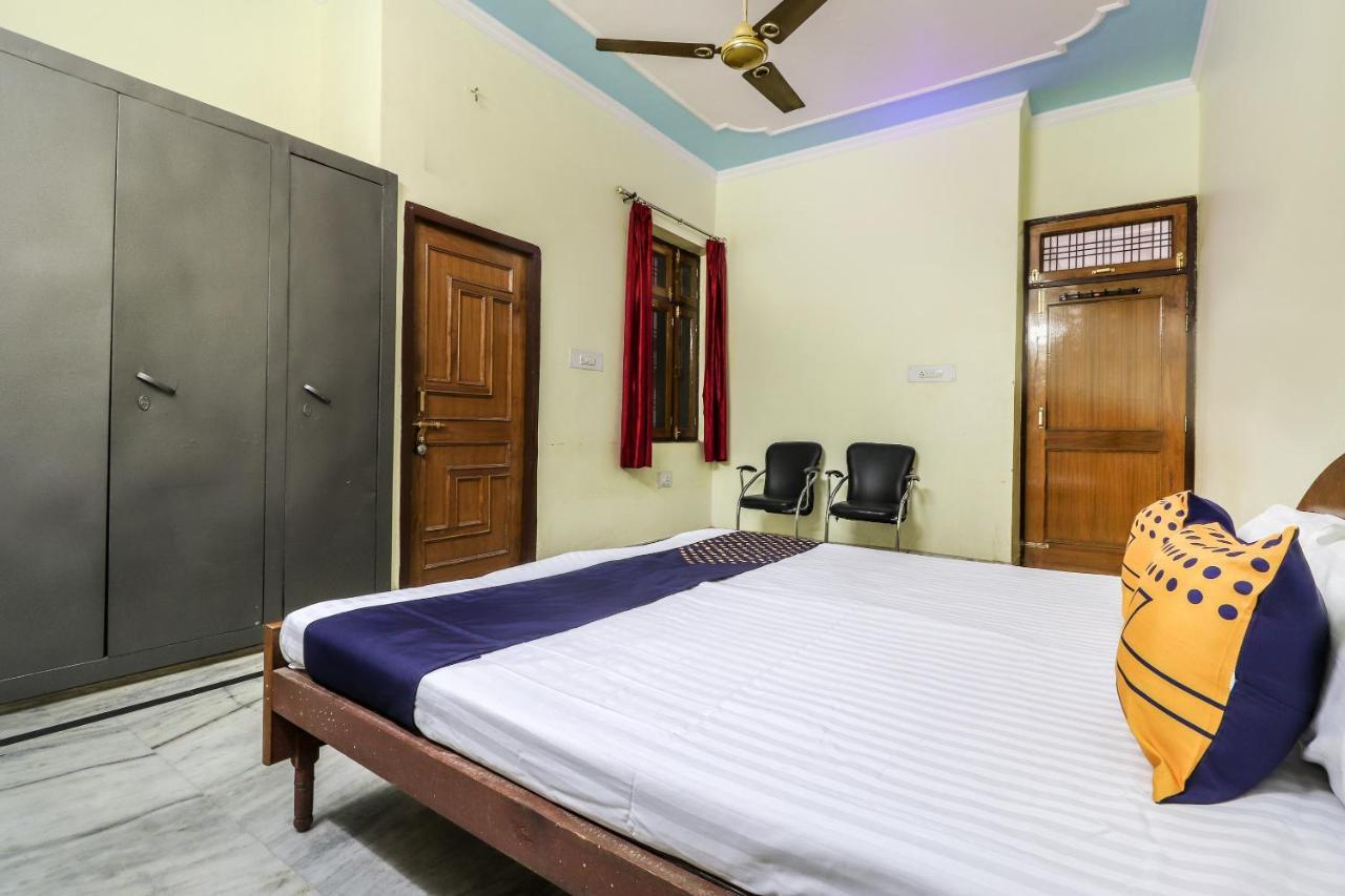 فندق لاكناوفي  Spot On 70311 Rangoli Palace المظهر الخارجي الصورة
