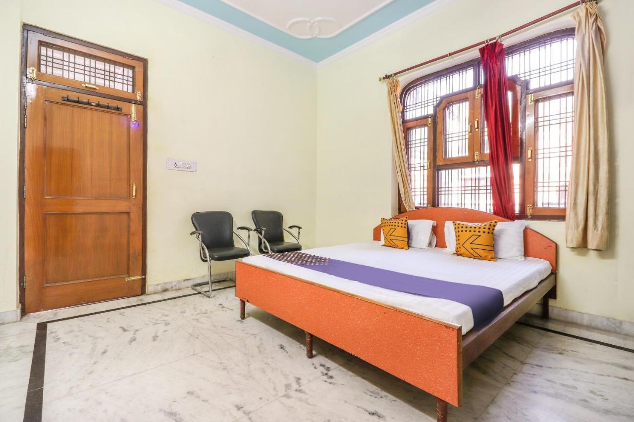 فندق لاكناوفي  Spot On 70311 Rangoli Palace المظهر الخارجي الصورة