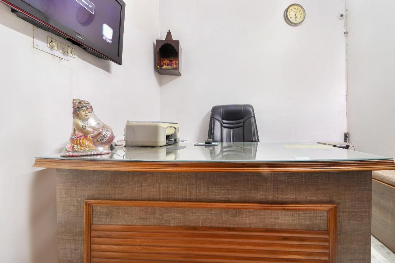 فندق لاكناوفي  Spot On 70311 Rangoli Palace المظهر الخارجي الصورة