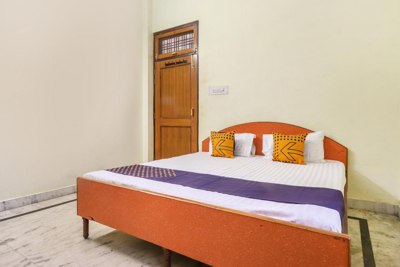 فندق لاكناوفي  Spot On 70311 Rangoli Palace المظهر الخارجي الصورة