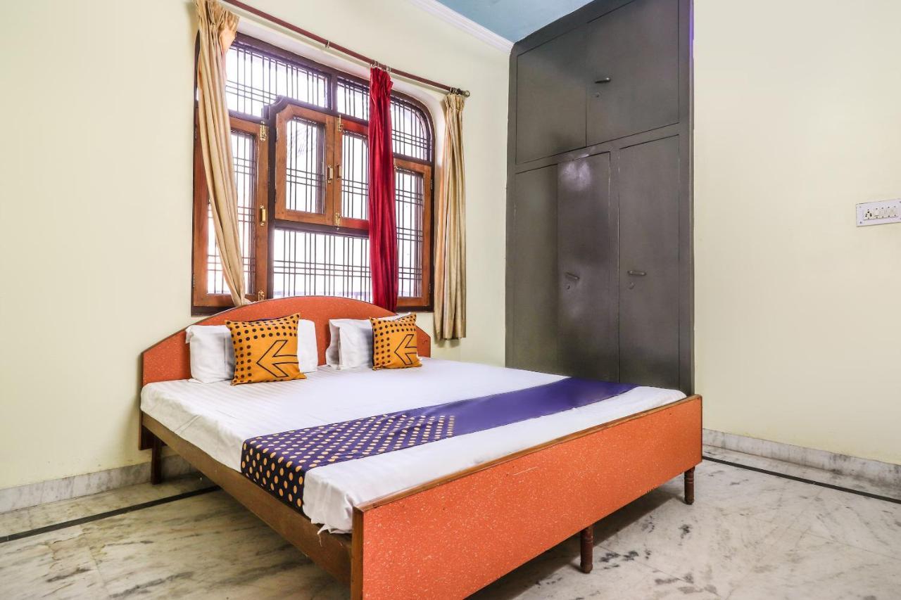 فندق لاكناوفي  Spot On 70311 Rangoli Palace المظهر الخارجي الصورة